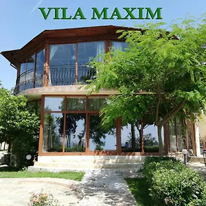 villa-maxim.goldensandshotels.net/