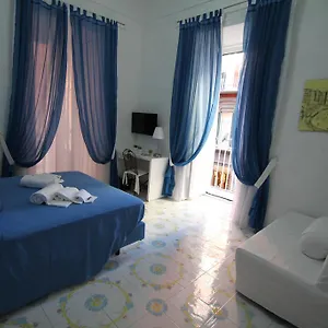 le-vie-di-napoli-bb.hotels-amalfi.com/